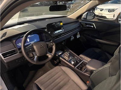 2025 Mitsubishi Outlander PHEV SE