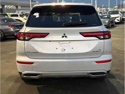 2025 Mitsubishi Outlander PHEV SE