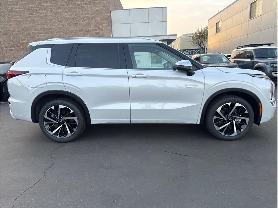 2025 Mitsubishi Outlander PHEV SEL