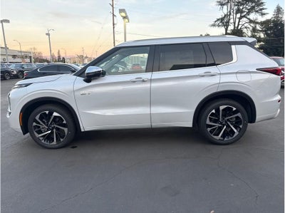 2025 Mitsubishi Outlander PHEV SEL