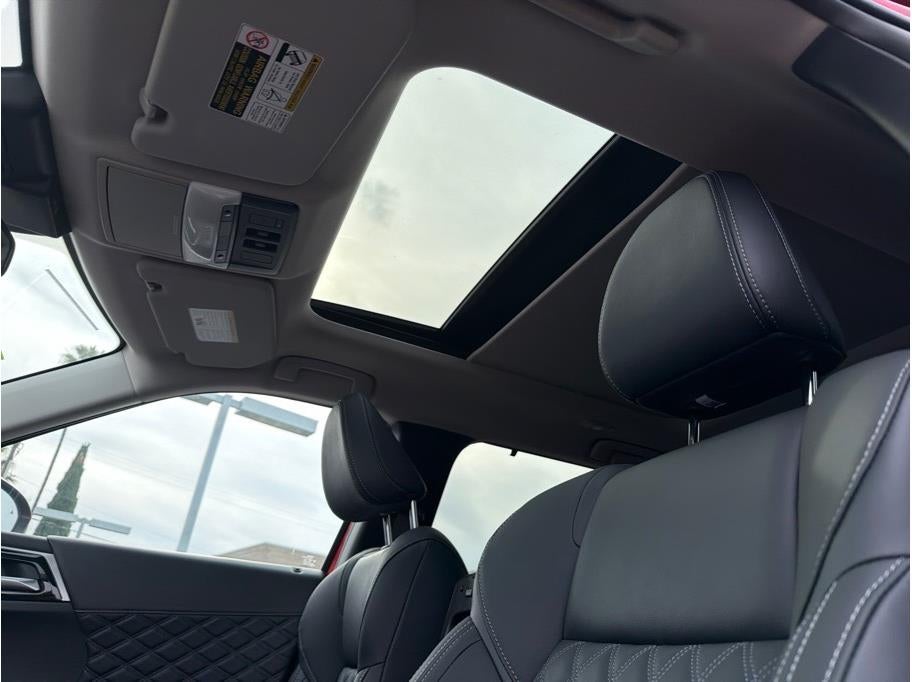 2025 Mitsubishi Outlander PHEV SEL