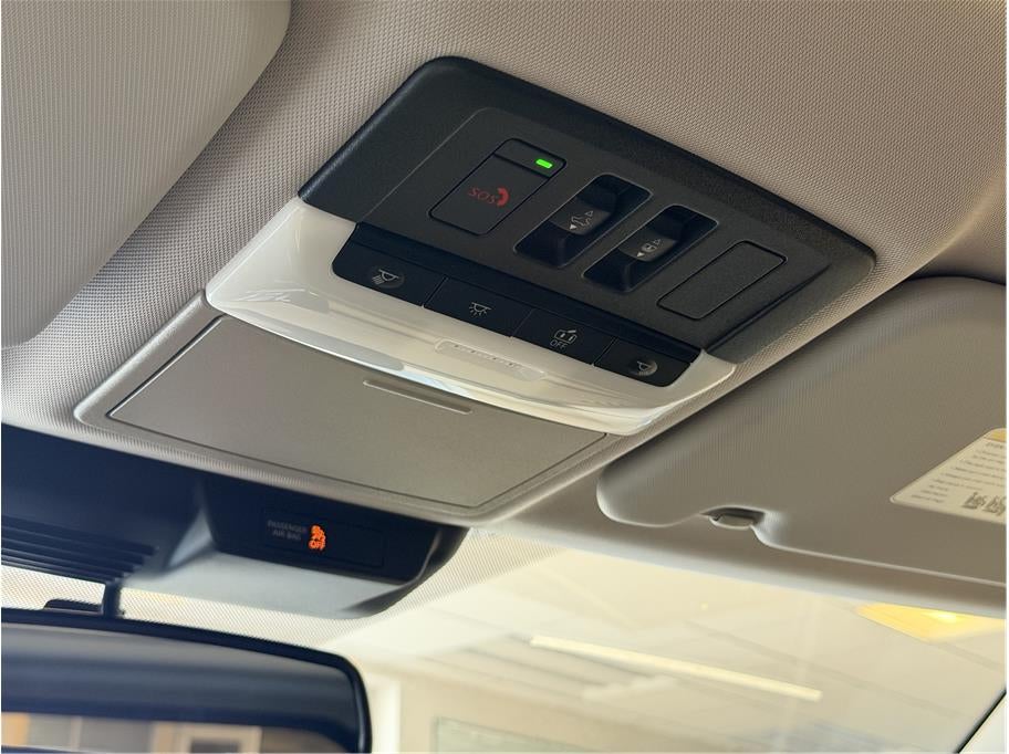 2025 Mitsubishi Outlander PHEV SEL
