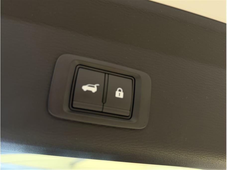 2025 Mitsubishi Outlander PHEV SEL