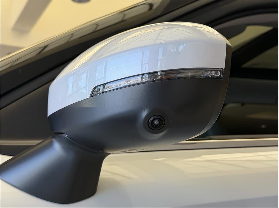 2025 Mitsubishi Outlander PHEV SEL