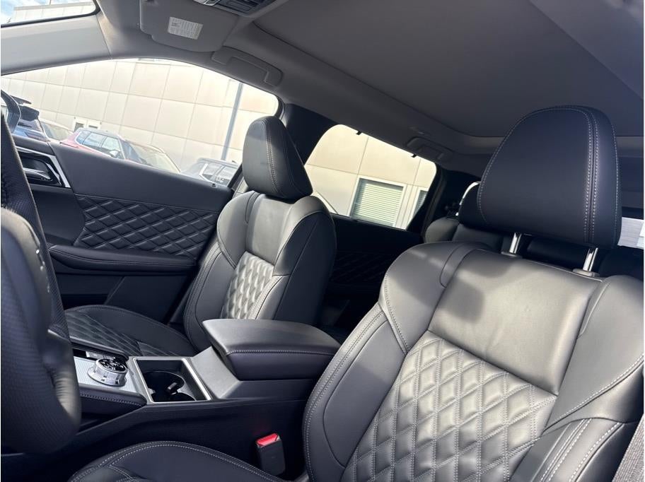 2025 Mitsubishi Outlander PHEV SEL Sport Utility 4D