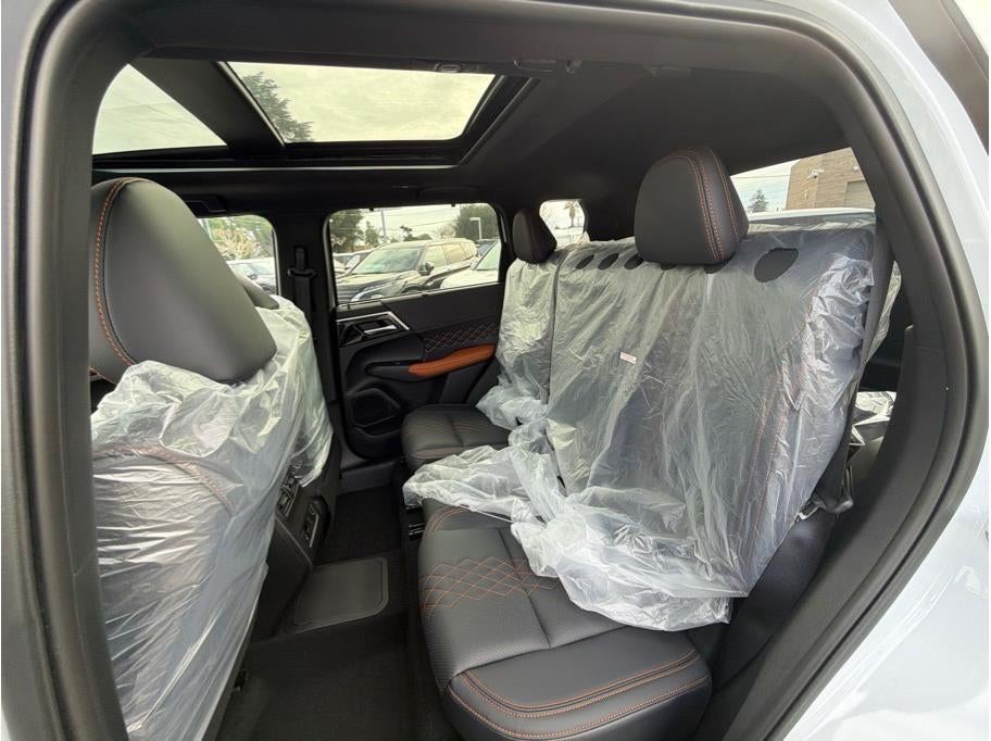 2025 Mitsubishi Outlander PHEV SEL Premium Package