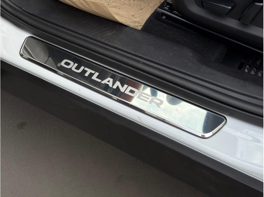 2025 Mitsubishi Outlander PHEV SEL Premium Package