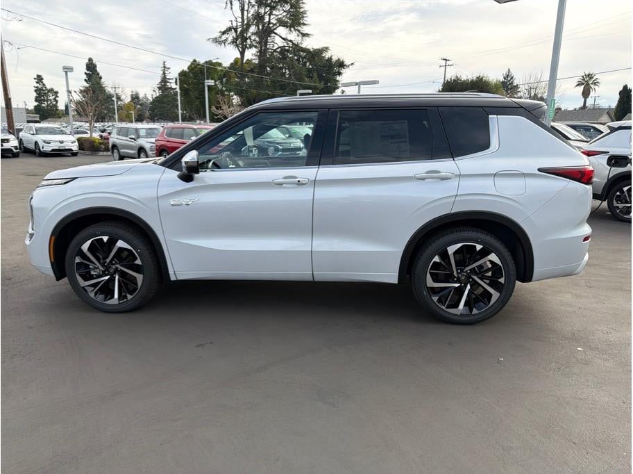 2025 Mitsubishi Outlander PHEV SEL Premium Package