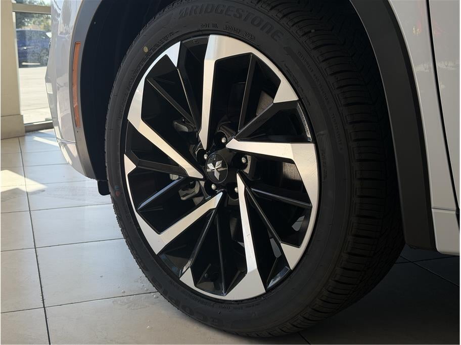 2025 Mitsubishi Outlander PHEV SEL Platinum Edition Sport Utility 4D