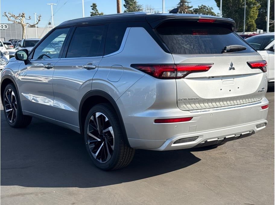 2025 Mitsubishi Outlander PHEV SEL Premium Package