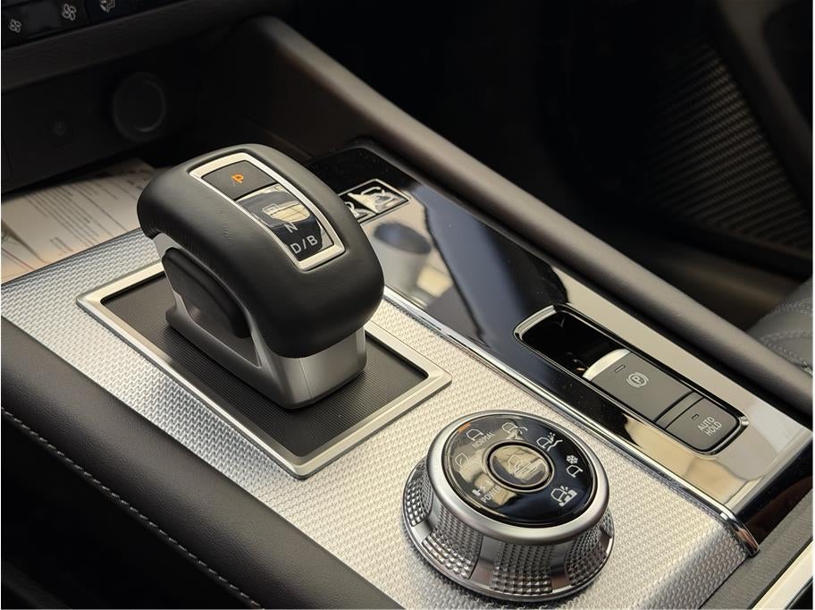 2025 Mitsubishi Outlander PHEV SEL Sport Utility 4D
