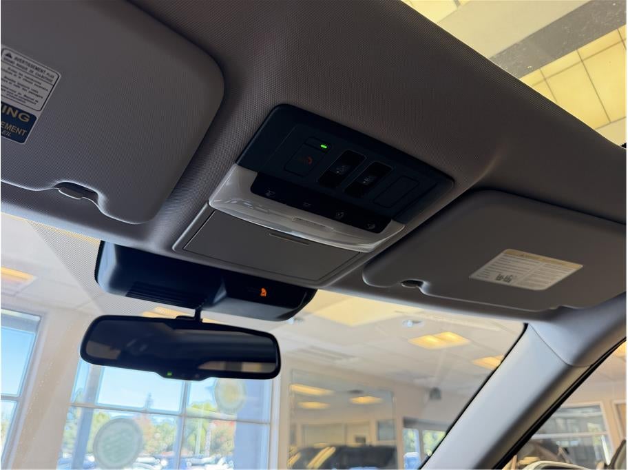 2025 Mitsubishi Outlander PHEV SEL Sport Utility 4D