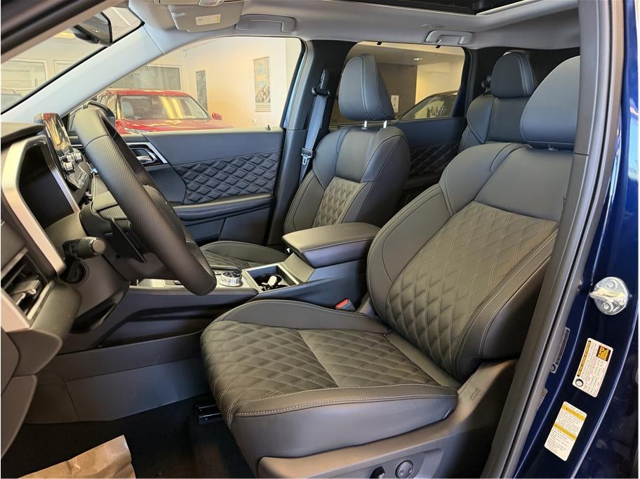 2025 Mitsubishi Outlander PHEV SEL Sport Utility 4D