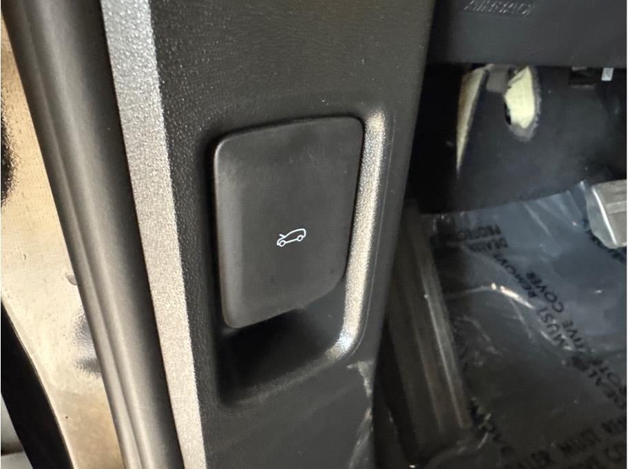 2024 Land Rover Range Rover Evoque P250 Dynamic SE Sport Utility 4D