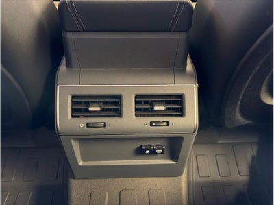 2025 Ineos Grenadier Station Wagon Sport Utility 4D