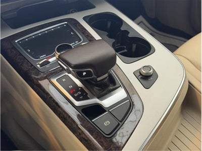 2019 Audi Q7 45 TFSI Premium Sport Utility 4D