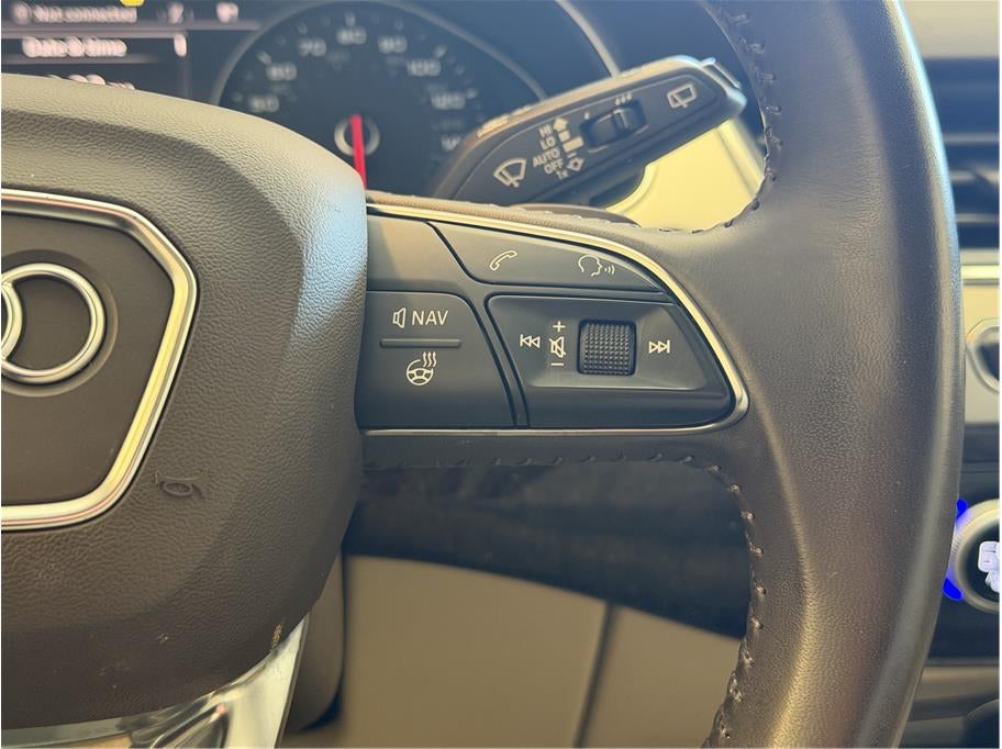 2019 Audi Q7 45 TFSI Premium Sport Utility 4D