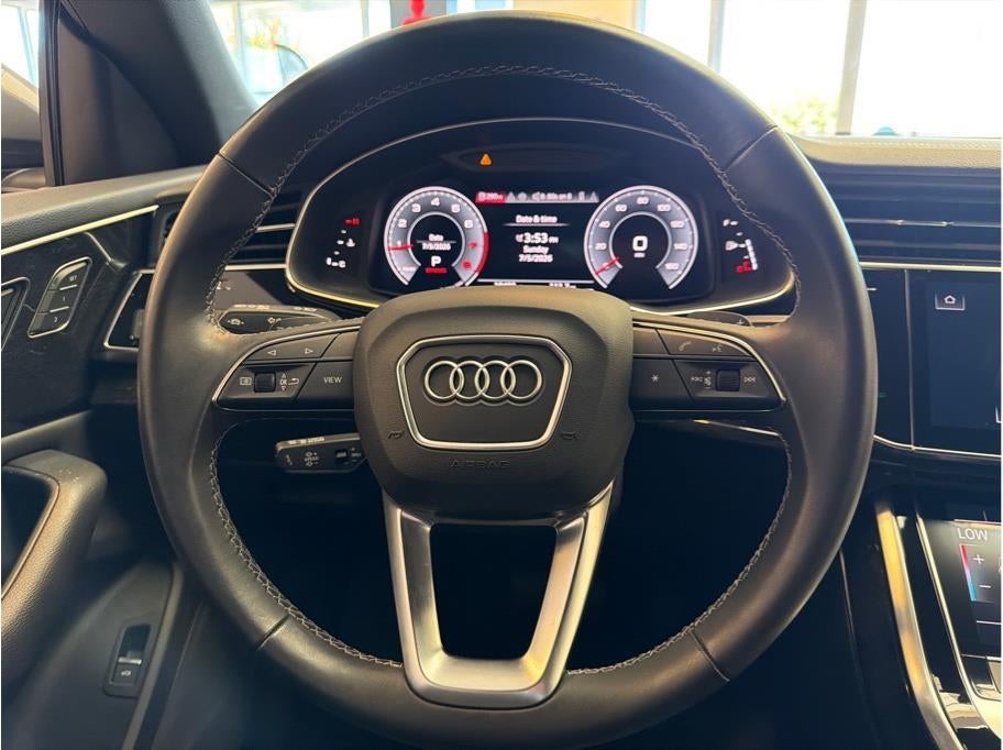 2025 Audi Q8 55 TFSI Premium Sport Utility 4D