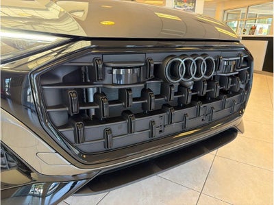 2025 Audi Q8 55 TFSI Premium Sport Utility 4D