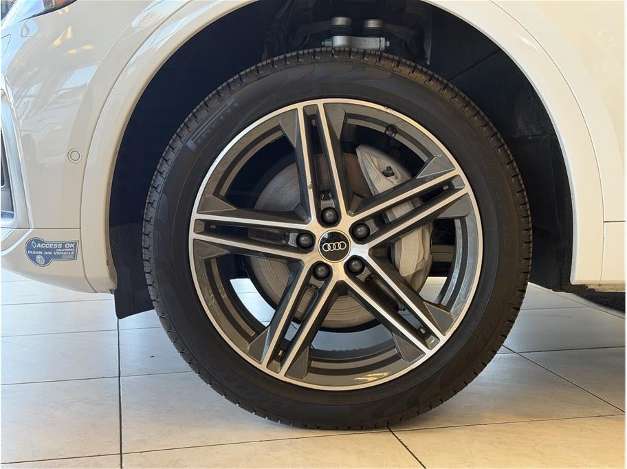 2021 Audi Q5 55 TFSI e Prestige Sport Utility 4D