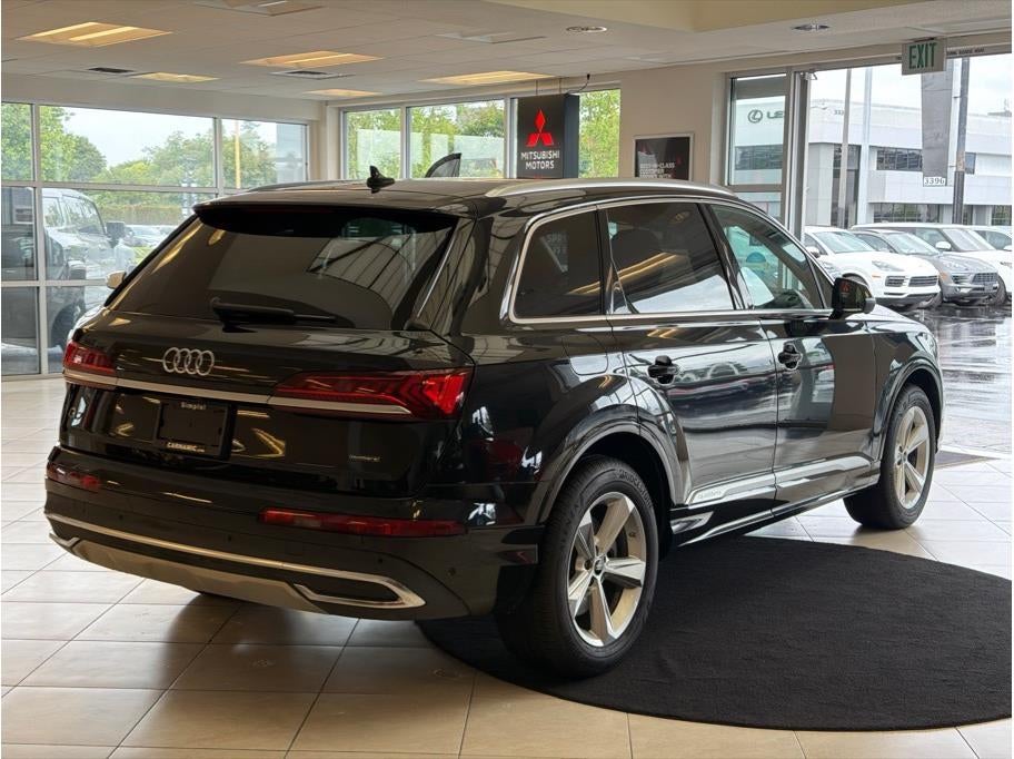 2024 Audi Q7 45 TFSI Premium Plus Sport Utility 4D