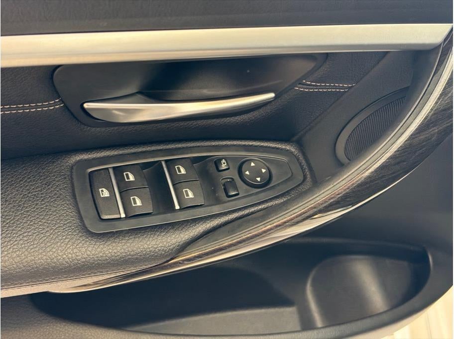 2017 BMW 3 Series 328d xDrive Sedan 4D