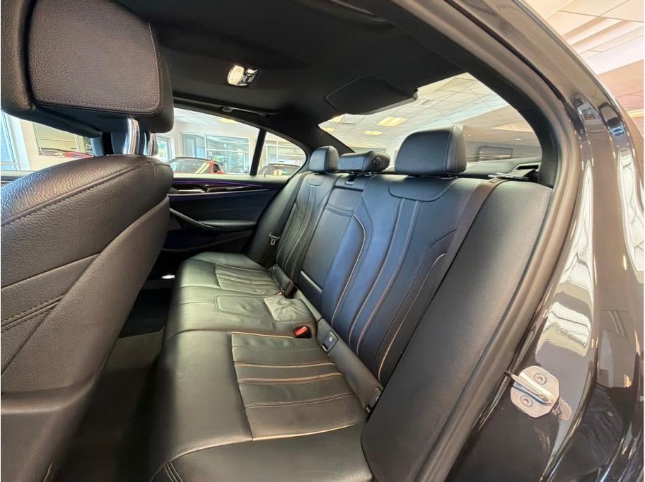 2020 BMW 5 Series M550i xDrive Sedan 4D
