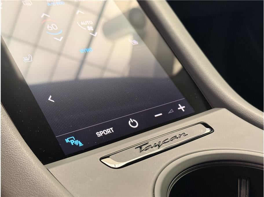 2022 Porsche Taycan Sedan 4D