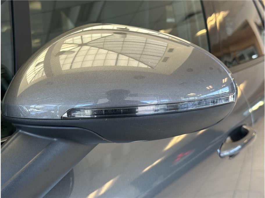 2018 Porsche Macan Sport Edition Sport Utility 4D