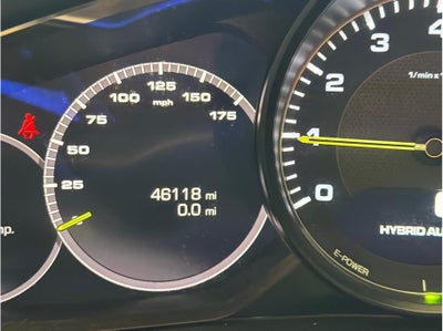 2021 Porsche Cayenne E-Hybrid Sport Utility 4D