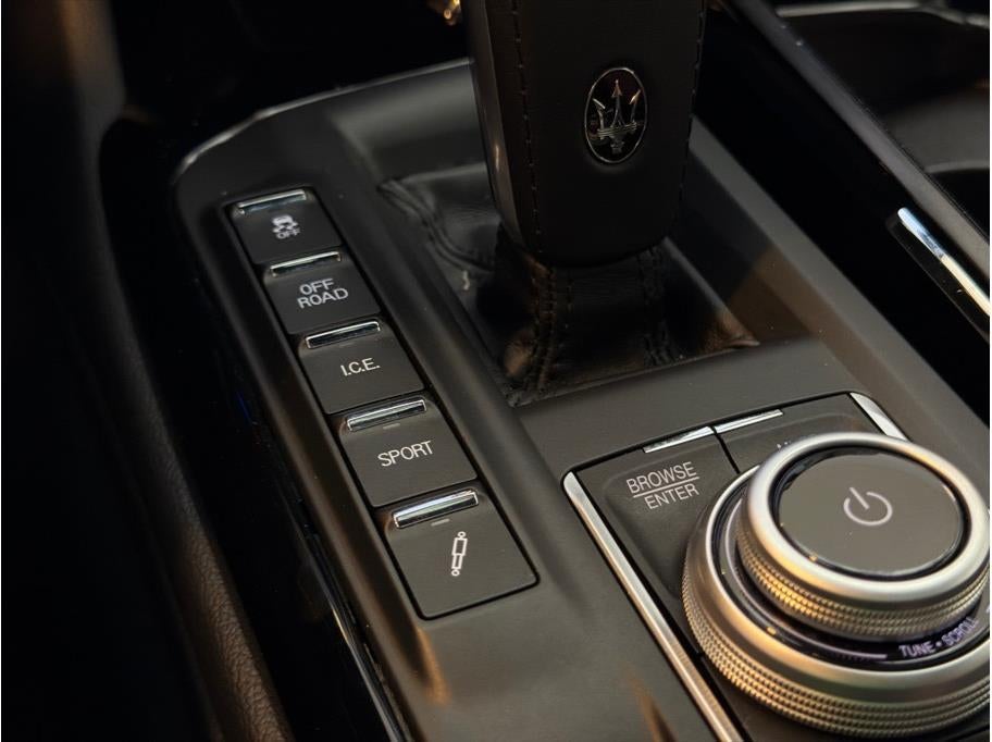 2022 Maserati Levante GT Sport Utility 4D