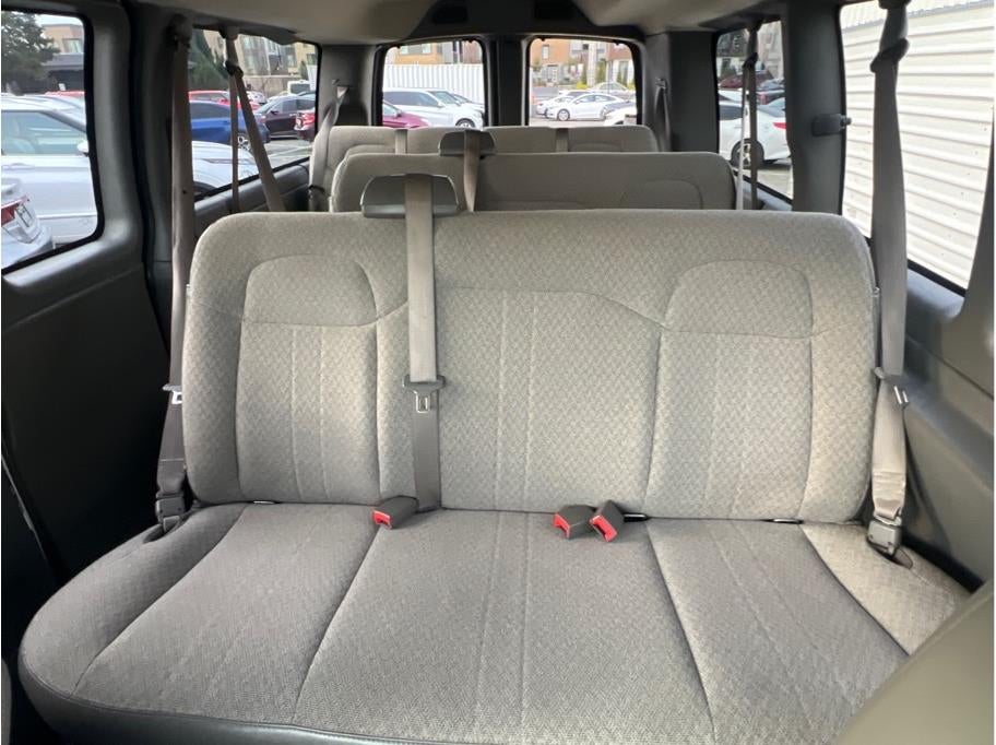 2017 Chevrolet Express 2500 Passenger LS Van 3D