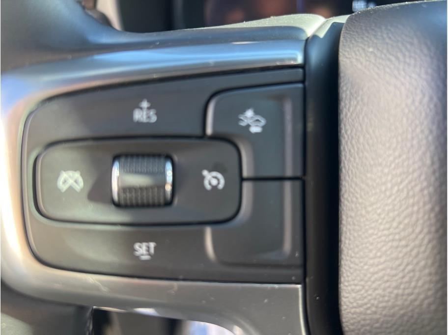 2024 Chevrolet Suburban LT Sport Utility 4D