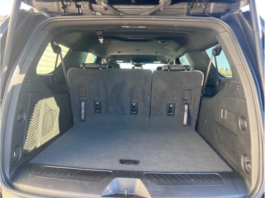 2024 Chevrolet Suburban LT Sport Utility 4D