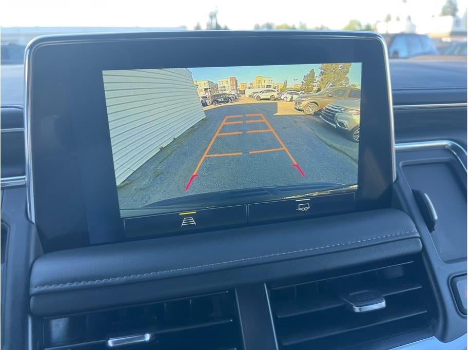 2024 Chevrolet Suburban LT Sport Utility 4D