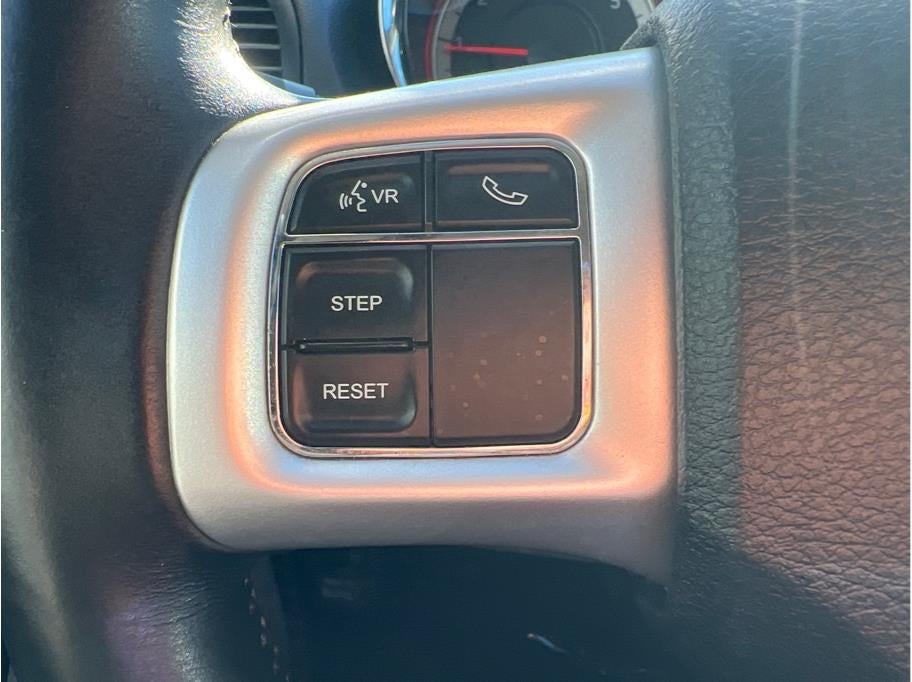 2017 Dodge Grand Caravan Passenger SE Minivan 4D