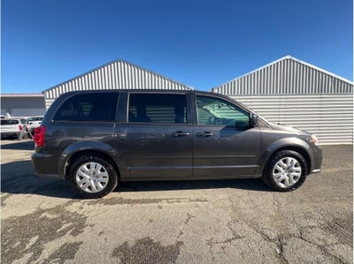 2017 Dodge Grand Caravan Passenger SE Minivan 4D