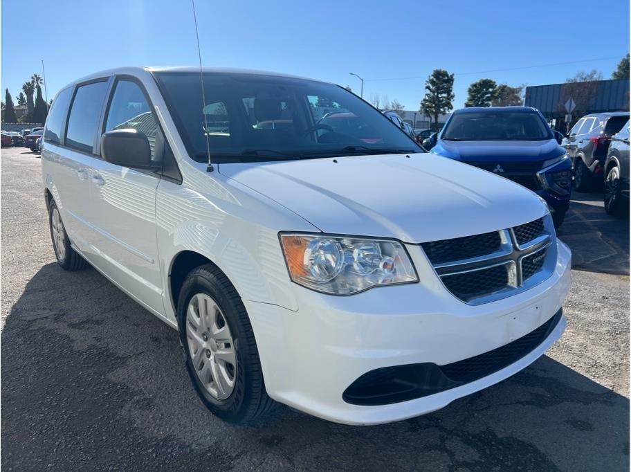 2017 Dodge Grand Caravan Passenger SE Minivan 4D