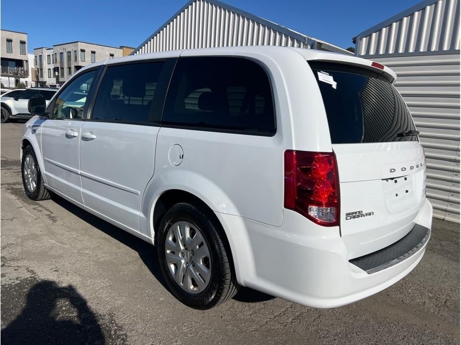 2017 Dodge Grand Caravan Passenger SE Minivan 4D