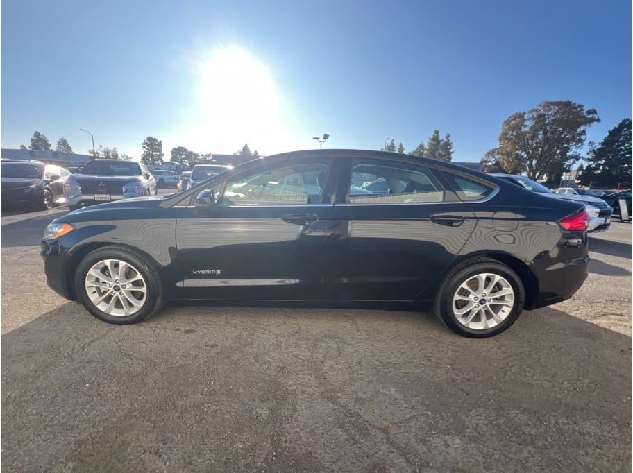 2019 Ford Fusion SE Hybrid Sedan 4D