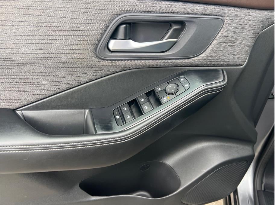 2023 Nissan Rogue SV (2023.5) Sport Utility 4D