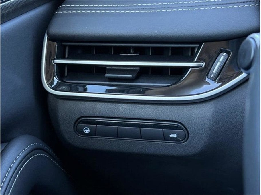2023 INFINITI QX60 LUXE Sport Utility 4D