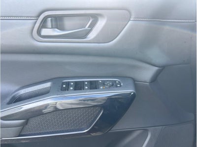 2024 Nissan Pathfinder S Sport Utility 4D