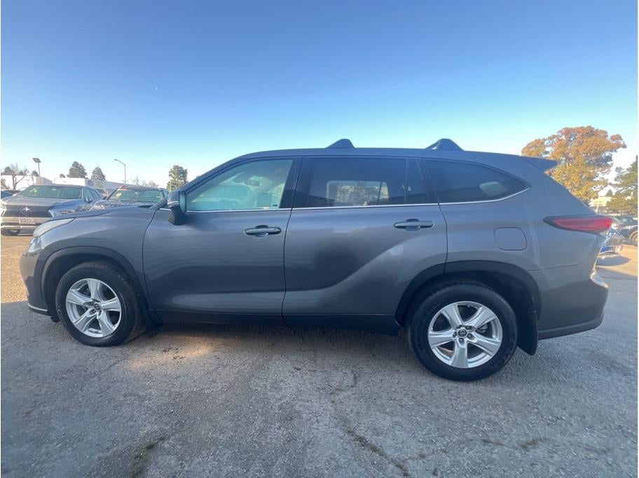 2022 Toyota Highlander L Sport Utility 4D