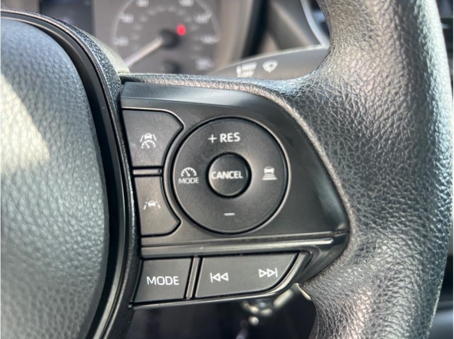 2024 Toyota Corolla LE Sedan 4D