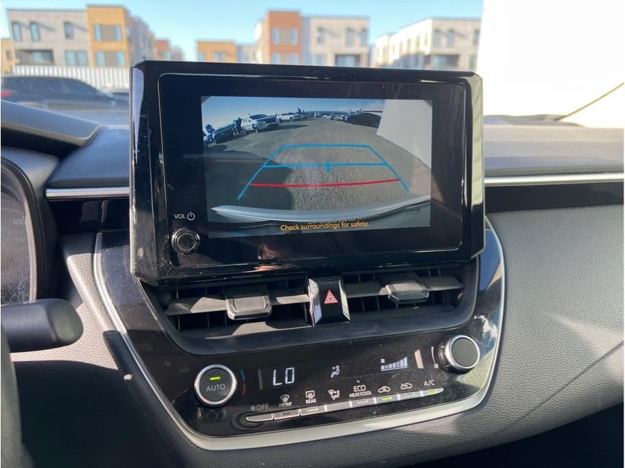 2024 Toyota Corolla LE Sedan 4D