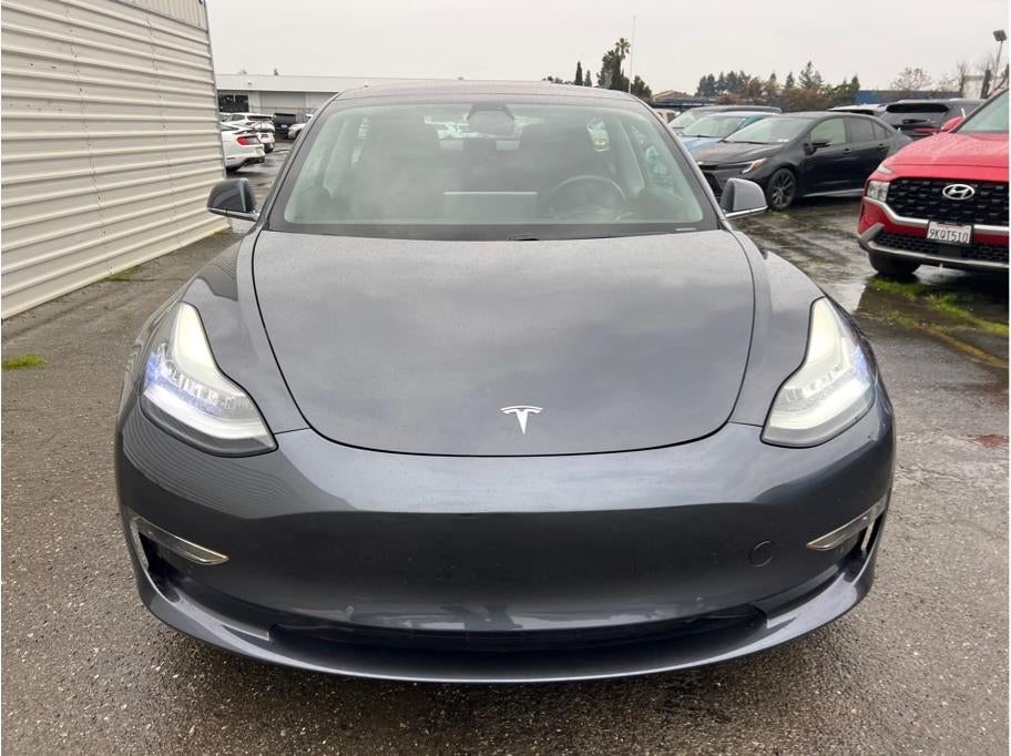 2018 Tesla Model 3 Long Range Sedan 4D
