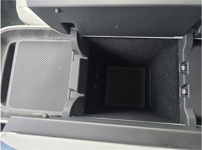 2024 Rivian R1S Quad Large Sport Utility 4D