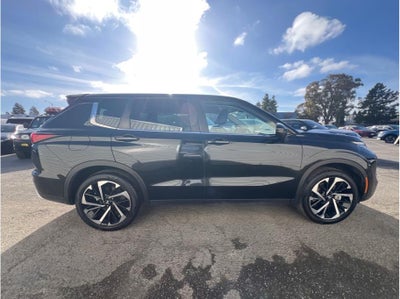 2022 Mitsubishi Outlander SE Sport Utility 4D