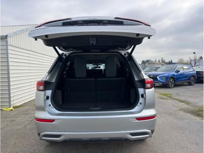 2024 Mitsubishi Outlander SE Sport Utility 4D